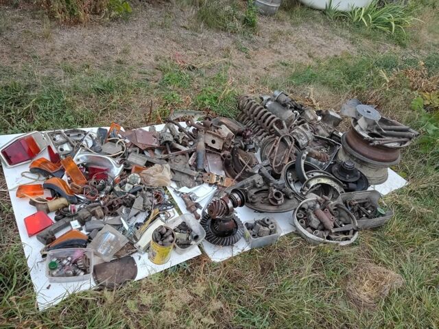 Синий ГАЗ 24, объемом двигателя 2.4 л и пробегом 356 тыс. км за 400 $, фото 7 на Automoto.ua