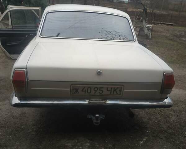 Белый ГАЗ 24 Волга, объемом двигателя 2.4 л и пробегом 200 тыс. км за 800 $, фото 4 на Automoto.ua