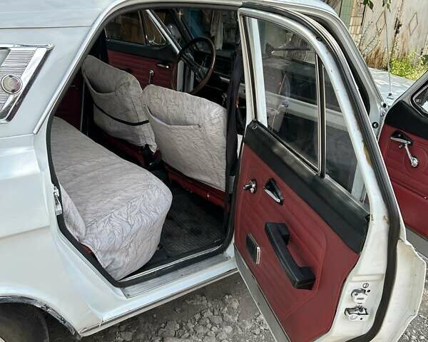 ГАЗ 24 Волга 1977 в Днепре (Днепропетровске) на Automoto.ua Белый ГАЗ 24 Волга, объемом двигателя 2.5 л и пробегом 95 тыс. км за 1000 $, фото 7 на Automoto.ua