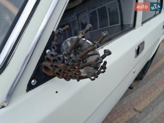 Белый ГАЗ 24 Волга, объемом двигателя 2.3 л и пробегом 100 тыс. км за 2500 $, фото 1 на Automoto.ua
