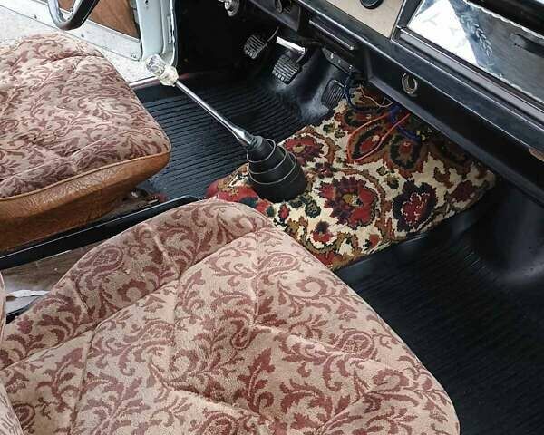 Белый ГАЗ 24 Волга, объемом двигателя 0 л и пробегом 40 тыс. км за 2376 $, фото 6 на Automoto.ua