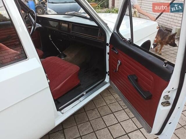Белый ГАЗ 24 Волга, объемом двигателя 2.5 л и пробегом 32 тыс. км за 9999 $, фото 10 на Automoto.ua