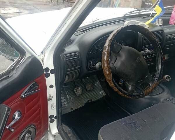 Білий ГАЗ 24 Волга, об'ємом двигуна 2.4 л та пробігом 1 тис. км за 1150 $, фото 4 на Automoto.ua
