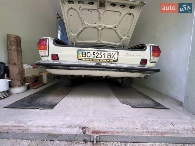 Бежевый ГАЗ 24 Волга, объемом двигателя 2.4 л и пробегом 55 тыс. км за 1800 $, фото 2 на Automoto.ua