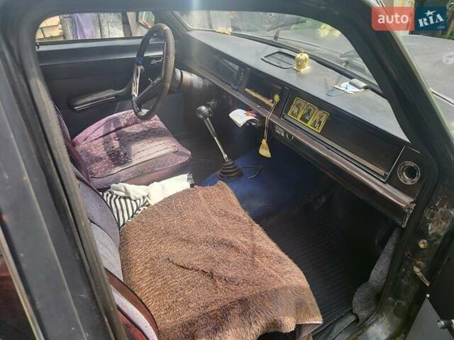 Черный ГАЗ 24 Волга, объемом двигателя 2.4 л и пробегом 280 тыс. км за 550 $, фото 9 на Automoto.ua