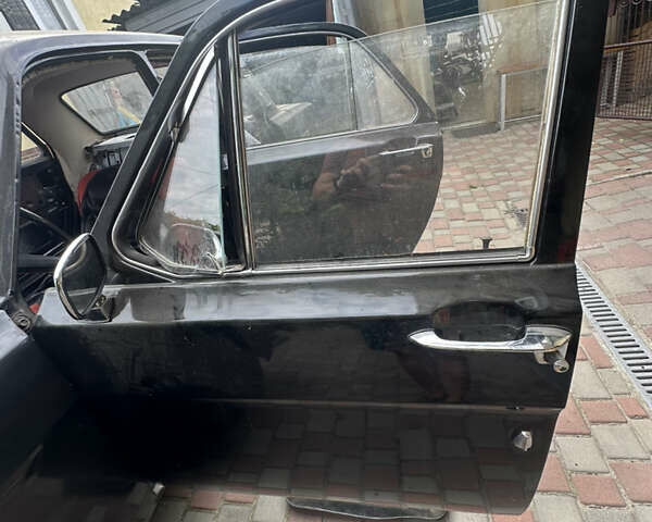 Черный ГАЗ 24 Волга, объемом двигателя 2.4 л и пробегом 1 тыс. км за 2000 $, фото 44 на Automoto.ua
