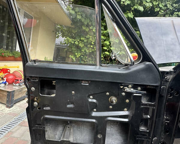 Черный ГАЗ 24 Волга, объемом двигателя 2.4 л и пробегом 1 тыс. км за 2000 $, фото 31 на Automoto.ua