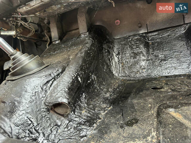 Черный ГАЗ 24 Волга, объемом двигателя 2.4 л и пробегом 1 тыс. км за 2000 $, фото 49 на Automoto.ua