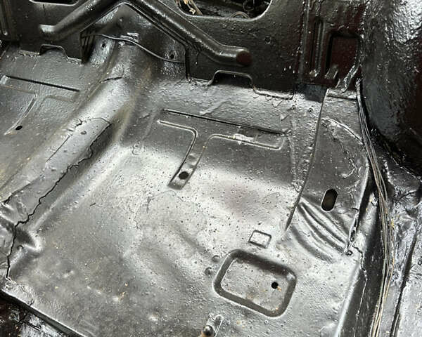 Черный ГАЗ 24 Волга, объемом двигателя 2.4 л и пробегом 1 тыс. км за 2000 $, фото 41 на Automoto.ua