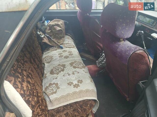Черный ГАЗ 24 Волга, объемом двигателя 2.4 л и пробегом 280 тыс. км за 550 $, фото 10 на Automoto.ua