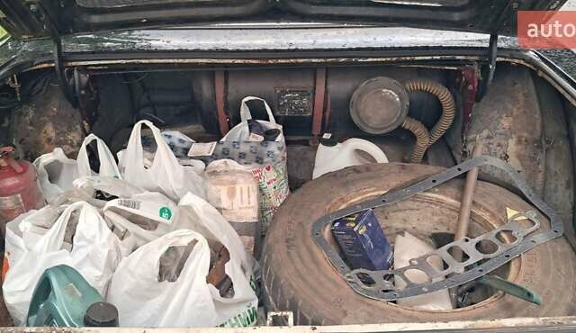 Червоний ГАЗ 24 Волга, об'ємом двигуна 2.4 л та пробігом 200 тис. км за 650 $, фото 6 на Automoto.ua