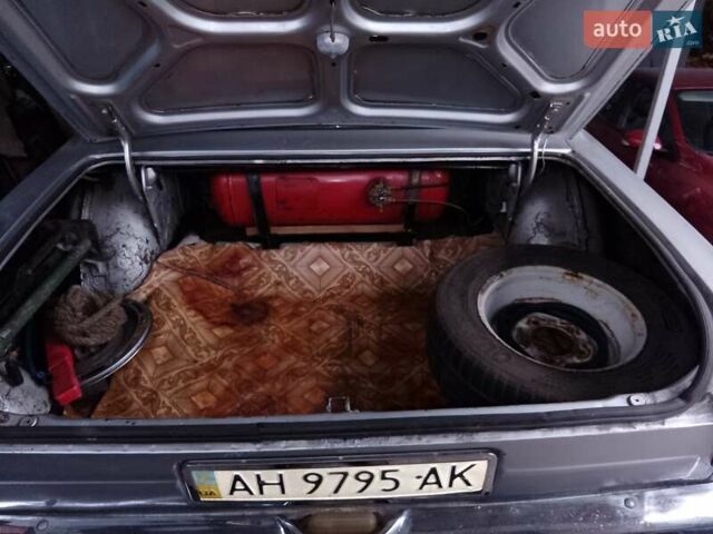 Серый ГАЗ 24 Волга, объемом двигателя 2.45 л и пробегом 100 тыс. км за 1000 $, фото 9 на Automoto.ua