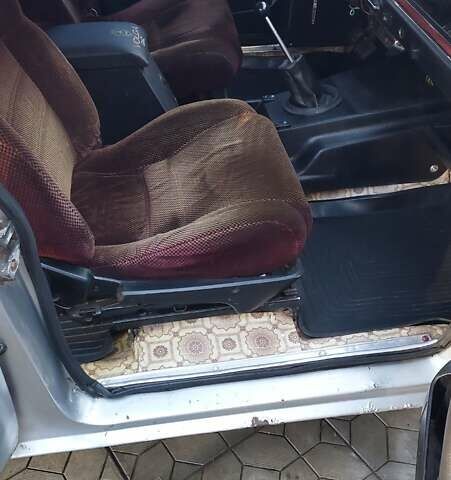 Серый ГАЗ 24 Волга, объемом двигателя 2.45 л и пробегом 500 тыс. км за 1542 $, фото 11 на Automoto.ua