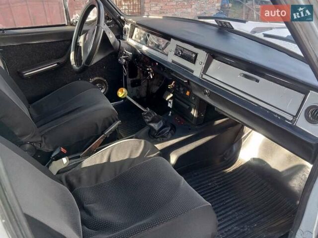 Серый ГАЗ 24 Волга, объемом двигателя 2.45 л и пробегом 49 тыс. км за 1000 $, фото 4 на Automoto.ua