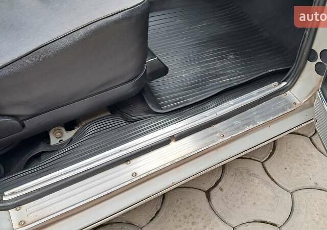 Сірий ГАЗ 24 Волга, об'ємом двигуна 2.5 л та пробігом 31 тис. км за 9800 $, фото 54 на Automoto.ua