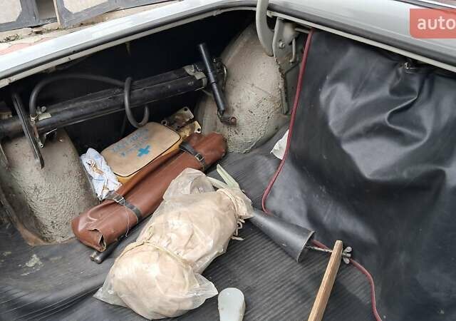 Сірий ГАЗ 24 Волга, об'ємом двигуна 2.5 л та пробігом 31 тис. км за 9800 $, фото 99 на Automoto.ua