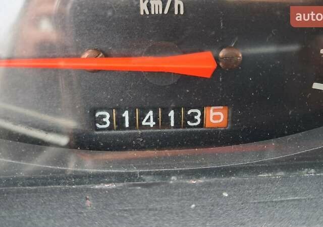 Сірий ГАЗ 24 Волга, об'ємом двигуна 2.5 л та пробігом 31 тис. км за 9800 $, фото 74 на Automoto.ua