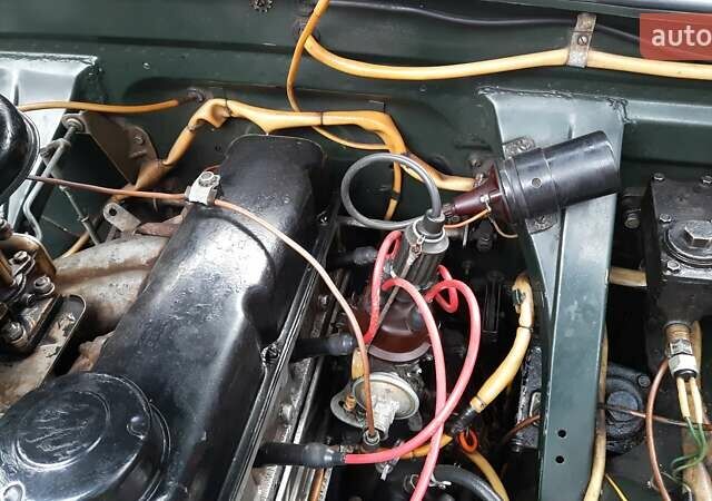 Зелений ГАЗ 24 Волга, об'ємом двигуна 2.4 л та пробігом 110 тис. км за 10000 $, фото 6 на Automoto.ua