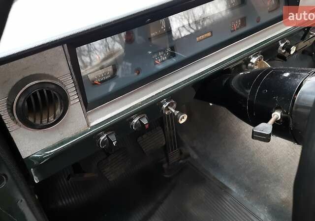 Зелений ГАЗ 24 Волга, об'ємом двигуна 2.4 л та пробігом 110 тис. км за 10000 $, фото 10 на Automoto.ua