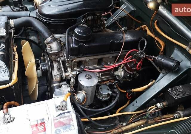 Зелений ГАЗ 24 Волга, об'ємом двигуна 2.4 л та пробігом 110 тис. км за 10000 $, фото 9 на Automoto.ua