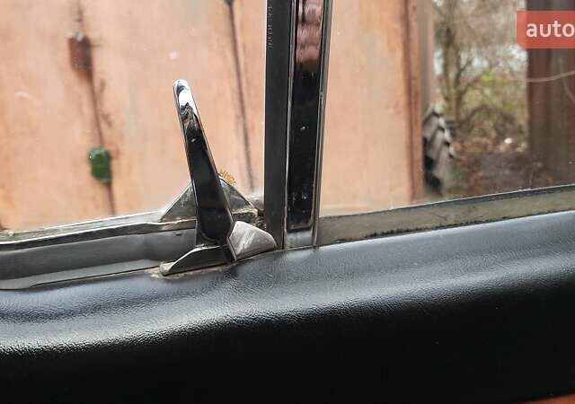 Зелений ГАЗ 24 Волга, об'ємом двигуна 2.4 л та пробігом 110 тис. км за 10000 $, фото 15 на Automoto.ua