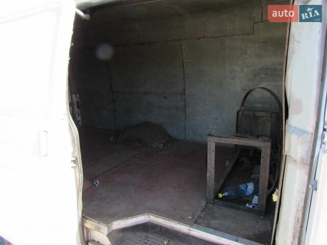 Белый ГАЗ 2705 Газель, объемом двигателя 2.4 л и пробегом 221 тыс. км за 2200 $, фото 9 на Automoto.ua
