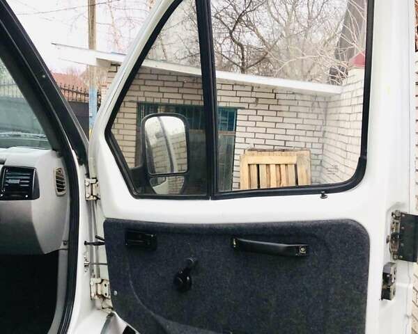 Белый ГАЗ 2705 Газель, объемом двигателя 2.46 л и пробегом 268 тыс. км за 2000 $, фото 11 на Automoto.ua
