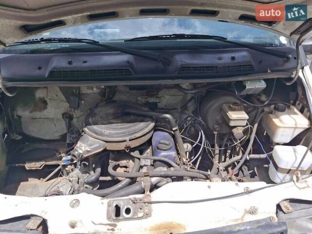 Белый ГАЗ 2705 Газель, объемом двигателя 2.89 л и пробегом 300 тыс. км за 1678 $, фото 2 на Automoto.ua
