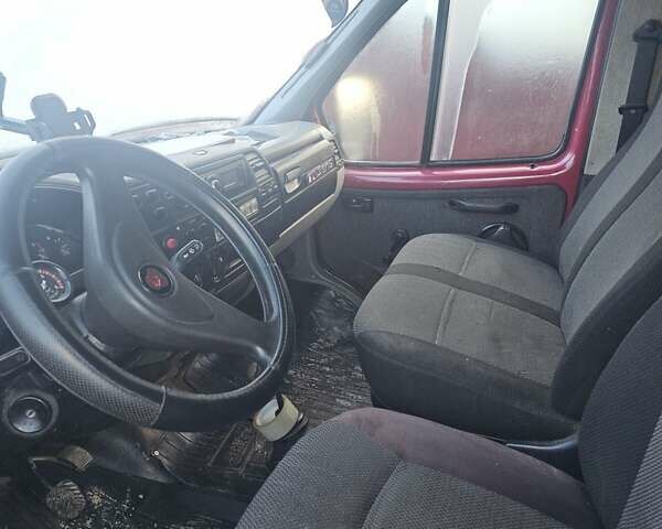 Красный ГАЗ 2705 Газель, объемом двигателя 2.2 л и пробегом 235 тыс. км за 4200 $, фото 3 на Automoto.ua