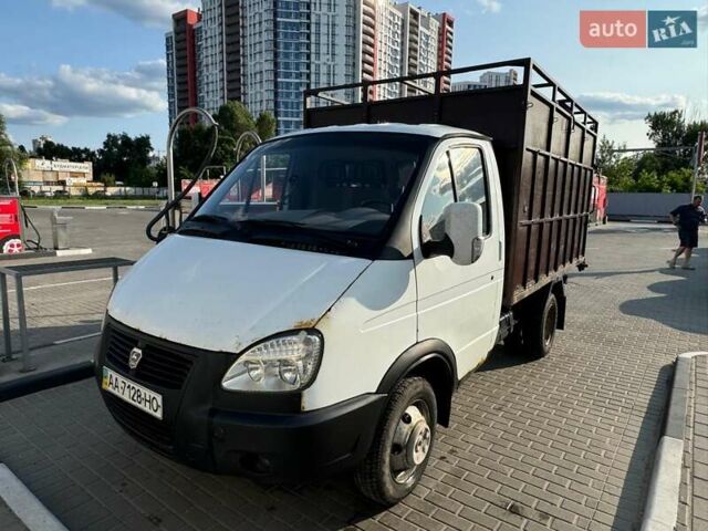 Белый ГАЗ 2752 Соболь, объемом двигателя 2.46 л и пробегом 300 тыс. км за 4000 $, фото 2 на Automoto.ua