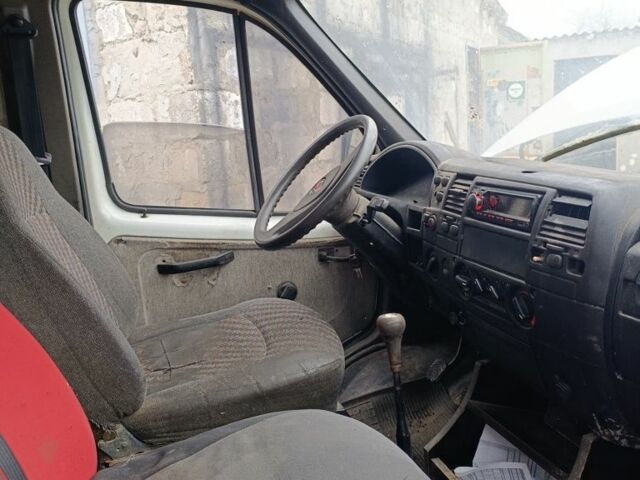 Белый ГАЗ 2752 Соболь, объемом двигателя 2.3 л и пробегом 22 тыс. км за 1000 $, фото 6 на Automoto.ua