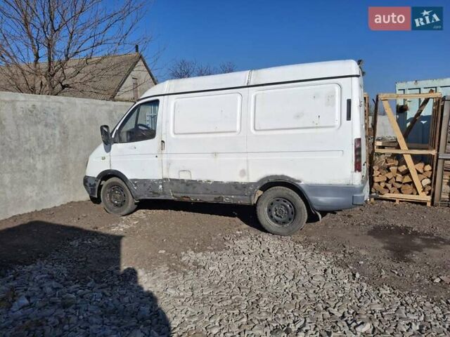 Белый ГАЗ 2752 Соболь, объемом двигателя 2.13 л и пробегом 200 тыс. км за 2100 $, фото 1 на Automoto.ua
