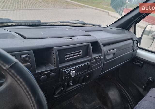 Белый ГАЗ 2752 Соболь, объемом двигателя 2.46 л и пробегом 214 тыс. км за 2200 $, фото 16 на Automoto.ua