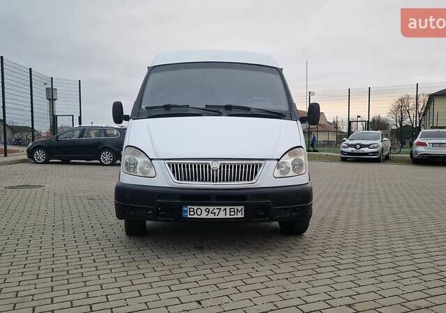 Белый ГАЗ 2752 Соболь, объемом двигателя 2.46 л и пробегом 214 тыс. км за 2200 $, фото 1 на Automoto.ua