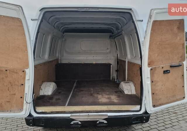 Белый ГАЗ 2752 Соболь, объемом двигателя 2.46 л и пробегом 214 тыс. км за 2200 $, фото 9 на Automoto.ua