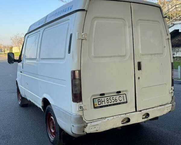 Белый ГАЗ 2752 Соболь, объемом двигателя 2.46 л и пробегом 200 тыс. км за 1850 $, фото 8 на Automoto.ua