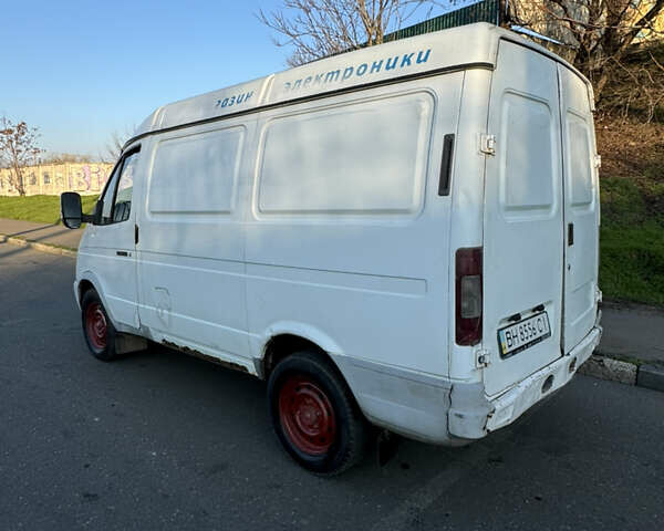 Белый ГАЗ 2752 Соболь, объемом двигателя 2.46 л и пробегом 200 тыс. км за 1850 $, фото 6 на Automoto.ua