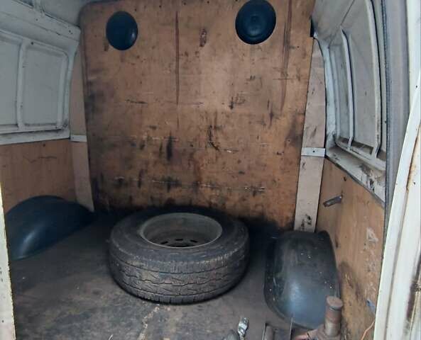 Білий ГАЗ 2752 Соболь, об'ємом двигуна 2.8 л та пробігом 138 тис. км за 5800 $, фото 8 на Automoto.ua