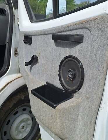 Белый ГАЗ 2752 Соболь, объемом двигателя 2.3 л и пробегом 88 тыс. км за 2300 $, фото 8 на Automoto.ua