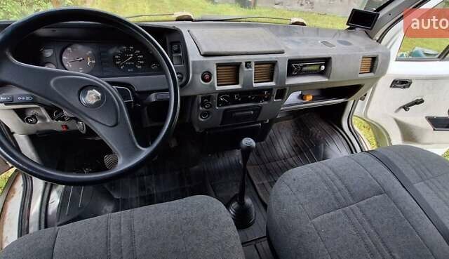 Белый ГАЗ 2752 Соболь, объемом двигателя 2.3 л и пробегом 88 тыс. км за 2300 $, фото 14 на Automoto.ua