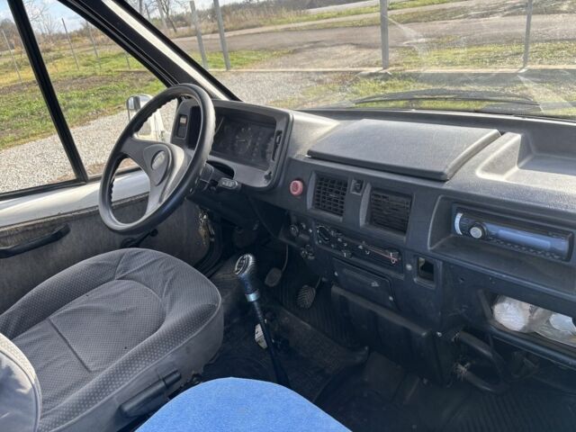 ГАЗ 2752 Соболь 1999 у Житомирі на Automoto.ua Білий ГАЗ 2752 Соболь, об'ємом двигуна 2.3 л та пробігом 35 тис. км за 1600 $, фото 7 на Automoto.ua