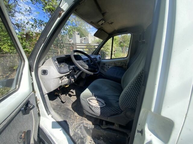 Білий ГАЗ 2752 Соболь, об'ємом двигуна 2.3 л та пробігом 200 тис. км за 1100 $, фото 4 на Automoto.ua