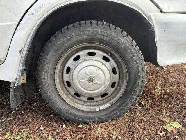 ГАЗ 2752 Соболь 1999 у Житомирі на Automoto.ua Білий ГАЗ 2752 Соболь, об'ємом двигуна 2.3 л та пробігом 35 тис. км за 1600 $, фото 2 на Automoto.ua