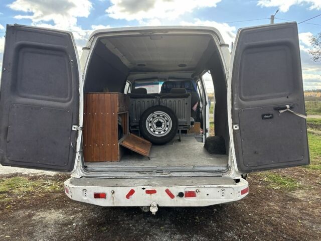 ГАЗ 2752 Соболь 1999 у Житомирі на Automoto.ua Білий ГАЗ 2752 Соболь, об'ємом двигуна 2.3 л та пробігом 35 тис. км за 1600 $, фото 6 на Automoto.ua