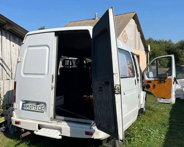 Білий ГАЗ 2752 Соболь, об'ємом двигуна 2.3 л та пробігом 170 тис. км за 3000 $, фото 9 на Automoto.ua