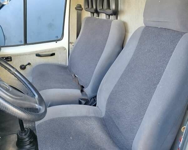 Белый ГАЗ 2752 Соболь, объемом двигателя 0 л и пробегом 68 тыс. км за 2200 $, фото 8 на Automoto.ua