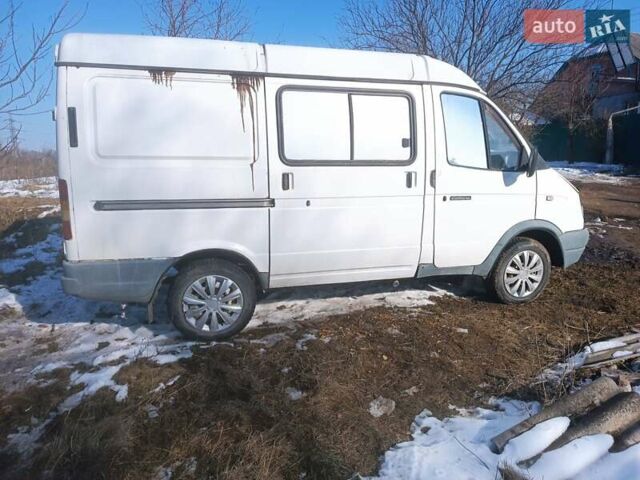 Белый ГАЗ 2752 Соболь, объемом двигателя 2.4 л и пробегом 200 тыс. км за 1450 $, фото 5 на Automoto.ua