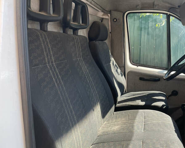 ГАЗ 2752 Соболь 2004 в Краснокутске на Automoto.ua Белый ГАЗ 2752 Соболь, объемом двигателя 2.14 л и пробегом 240 тыс. км за 2900 $, фото 8 на Automoto.ua