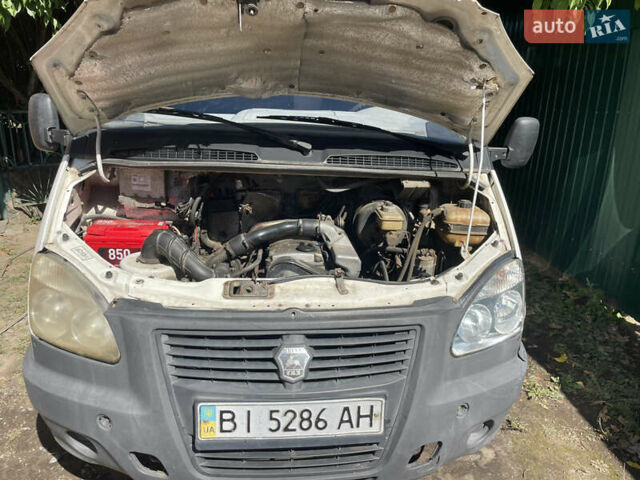 ГАЗ 2752 Соболь 2004 в Краснокутске на Automoto.ua Белый ГАЗ 2752 Соболь, объемом двигателя 2.14 л и пробегом 240 тыс. км за 2900 $, фото 3 на Automoto.ua