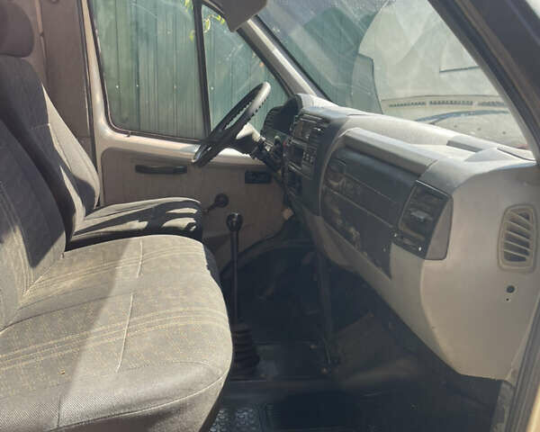 ГАЗ 2752 Соболь 2004 в Краснокутске на Automoto.ua Белый ГАЗ 2752 Соболь, объемом двигателя 2.14 л и пробегом 240 тыс. км за 2900 $, фото 7 на Automoto.ua